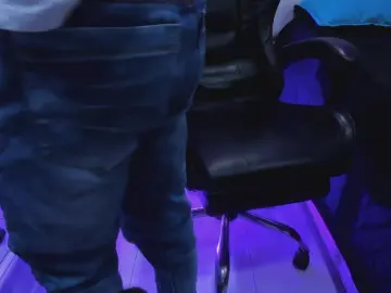 Cam4 Live Porn of TyagoRoberts