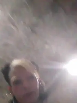 Cam4 Sex Cam of Lola69tuPuta