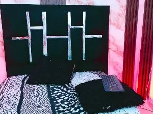 Cam4 Live Porn of mia_ford_