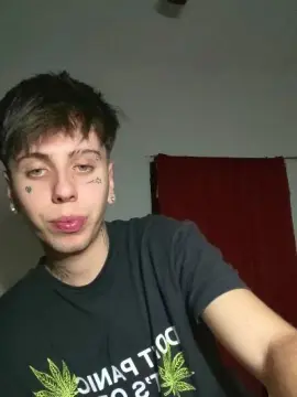 Cam4 Live Porn of sableye22