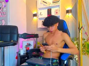 Cam4 Free Porn Cam of Taylor_Black_