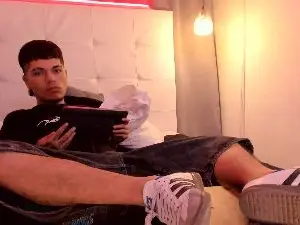 Cam4 Sex Cam of Jason_23__