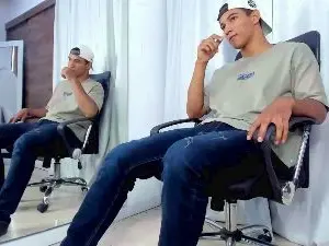 Cam4 Sex Cam of KyrozStorm