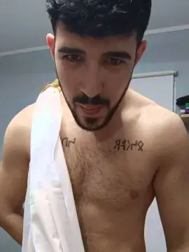 Cam4 Sex Cam of Loquito69