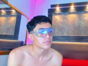 Cam4 Sex Cam of ALEX_KEITH26