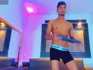 Cam4 Sex Cam of ALEX_KEITH26