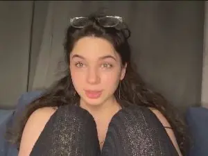 Cam4 Live Porn of LyndiaWiedyk