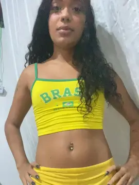 Cam4 Live Sex Cam of pretinhaszz