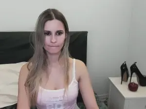 Cam4 Sex Cam of CatrinTop