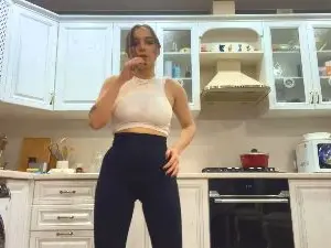 Cam4 Watch Live Sex Cams of HelenGarwood