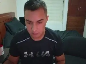 Cam4 Live Sex Cam of Serguioguecha33