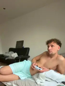 Cam4 Free Live Porn of youngplayboymm