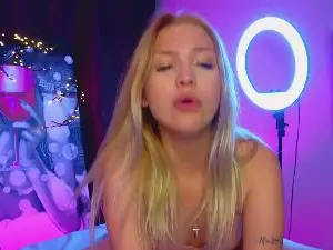 Cam4 Free Porn Cam of VeronicaBarks