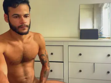 Cam4 Nude Webcam of LCSCERQ