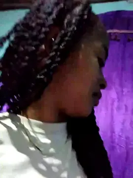 Cam4 Watch Live Sex Cams of fatou18