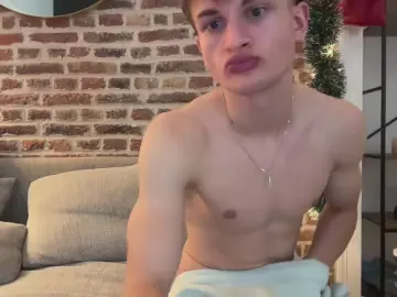 Cam4 Live Sex Cam of aydenhugo