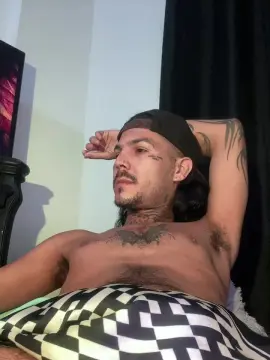 Cam4 Free Live Porn of oshun_rios