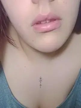 Cam4 Free Live Porn of Nahiii