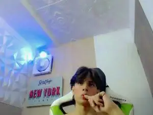 Cam4 Nude Webcam of BIGDICK_SHOT