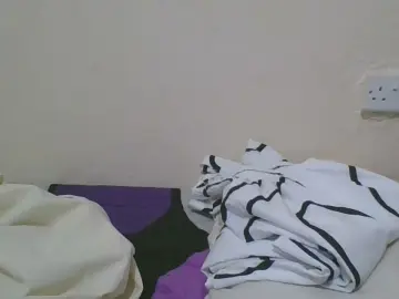 Cam4 Live Sex of Demure_cutey