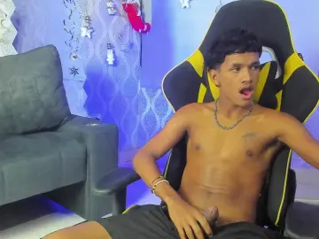 Cam4 Live Sex Cam of Boy_Savoy