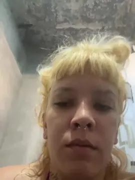 Cam4 Watch Live Sex Cams of Maguii23