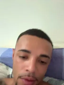 Cam4 Live Porn of gusthenrique2