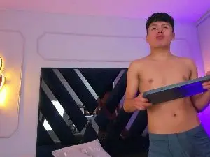 Cam4 Free Live Porn of hoot_booys_