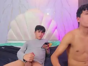 Cam4 Best Webcam of hoot_booys_