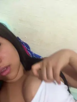 Cam4 Watch Live Sex Cams of larissa350