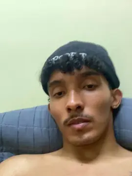 Cam4 Live Sex Cam of MavyFelipe