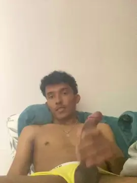 Cam4 Live Porn of MavyFelipe