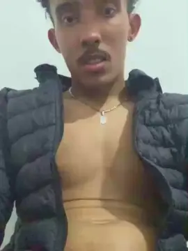 Cam4 Watch Live Sex Cams of MavyFelipe