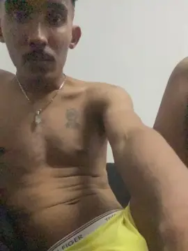 Cam4 Free Live Porn of MavyFelipe