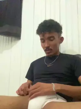 Cam4 Live Sex Cam of MavyFelipe