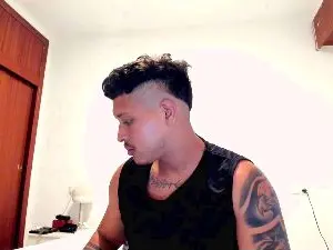 Cam4 Watch Live Sex Cams of JohanSmith__