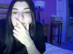 Cam4 Live Porn of Violetazeiin