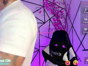 Cam4 Adult Webcam of Tayson_Rivers