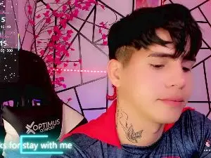 Cam4 Watch Live Sex Cams of Tayson_Rivers