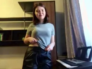Cam4 Free Live Porn of LouraTheberge