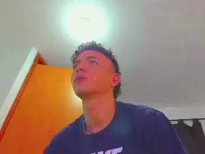 Cam4 Sex Cam of sebass_lovely