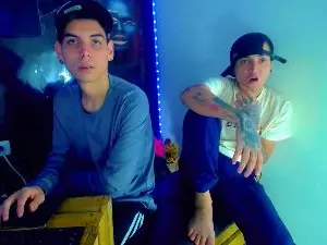 Cam4 Live Porn of TheShamefulBoys