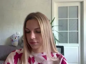 Cam4 Adult Video Chat of NydiaYauck