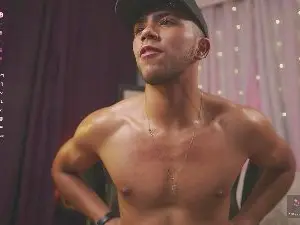 Cam4 Private Sex Chat of Colstorw_