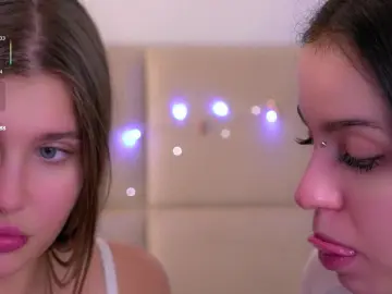 Cam4 Free Live Porn of MaxineDeman