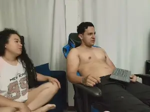 Cam4 Sex Cam of couplee_horny