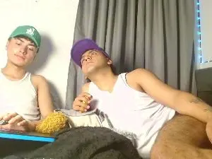 Cam4 Free Porn Cam of noah_hotboys18