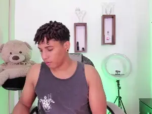 Cam4 Watch Live Sex Cams of yoximanuelprime