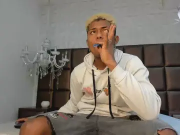 Cam4 Free Porn Cam of MorenitoDigno