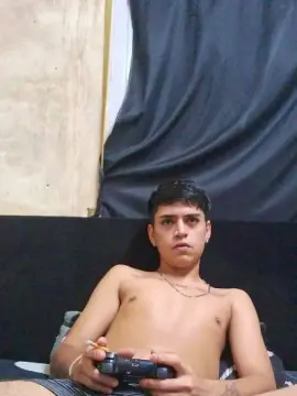 Cam4 Sex Cam of Thiagom00